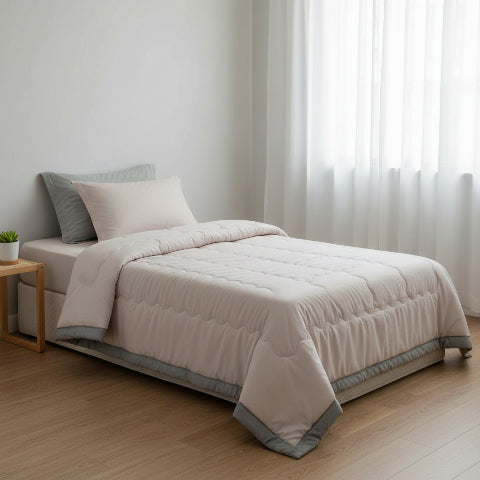 Couette 1 personne beige chambre lumineuse