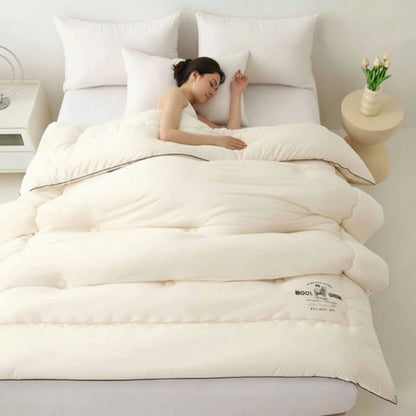Couette 1 personne Blanche femme couchée apaisée
