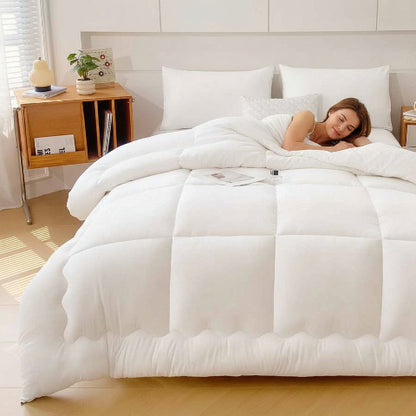 Couette 220x240 blanche femme couchée