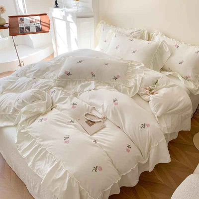 Housse de couette 260 x 240 blanche broderie petites roses vue côté