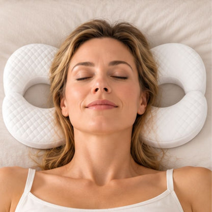 Oreiller à mémoire de forme anti-rides femme couchée sur le dos