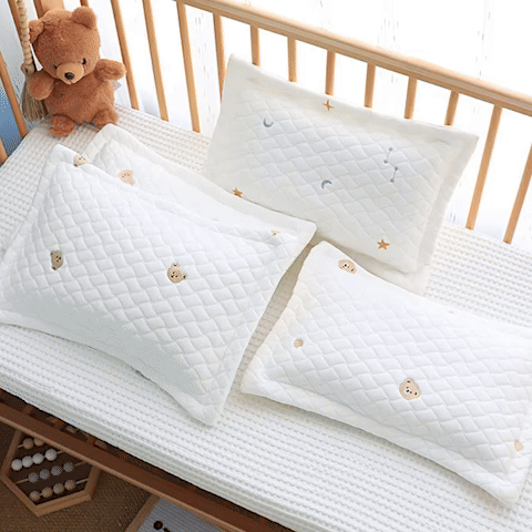 Oreiller pour bébé GIF