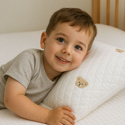 Oreiller pour bébé réveil bébé tout sourire