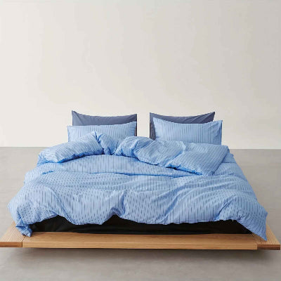 Parure de lit 240 x 260 bleu ligné minimaliste
