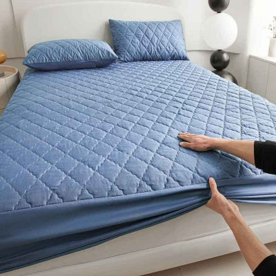 Protege matelas  160 x 200 matelassé bleu mains