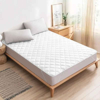 Protège matelas imperméable blanc chambre lumière du jour