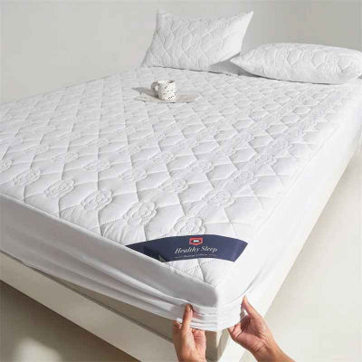 Protège matelas imperméable blanc mains fixes coin