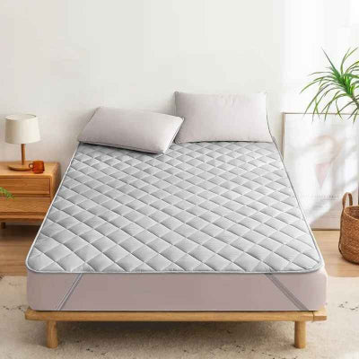 Protège matelas imperméable gris chambre sangles élastiques